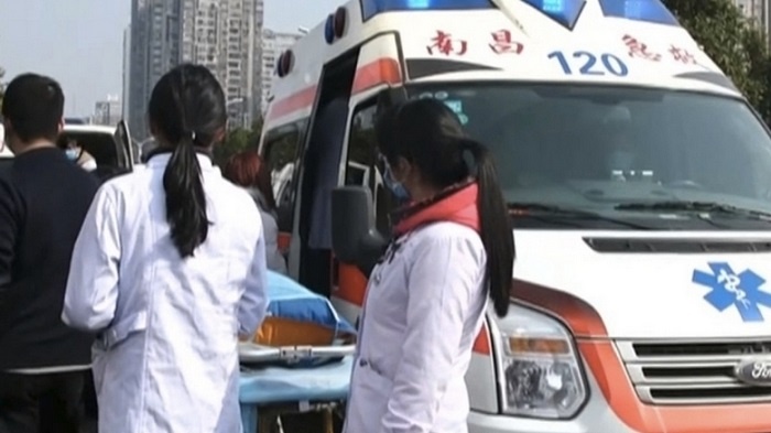 xe tải lao vào chợ ở Trung Quốc ảnh 1 xe tai lao vao cho o Trung Quoc anh 1