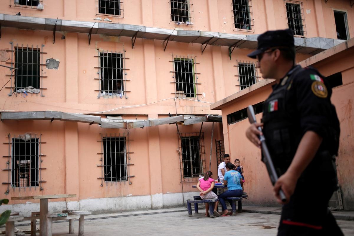 nha tu Topo Chico anh 12