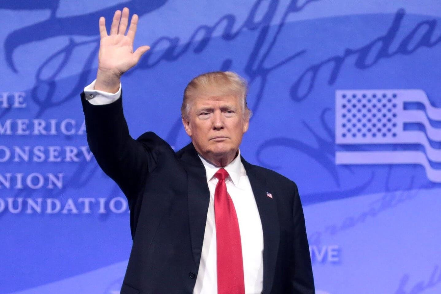 Bom tan dieu tra luan toi dat TT Trump truoc tuong lai kho luong hinh anh