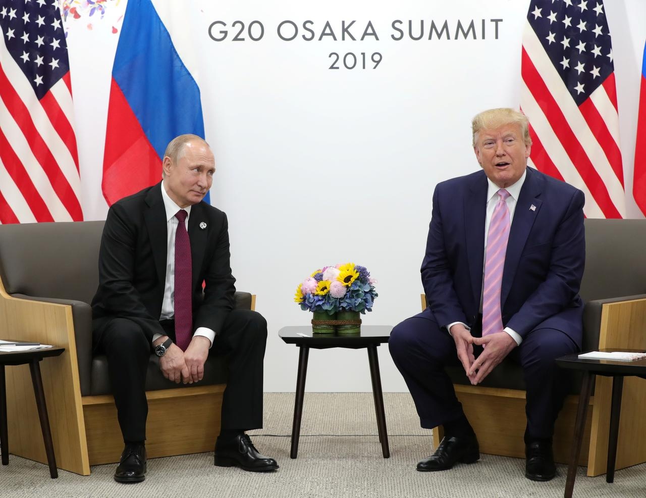 Điện đàm Trump-Putin được đặt vào tầm nhắm ảnh 2 Dien dam Trump-Putin duoc dat vao tam nham anh 2