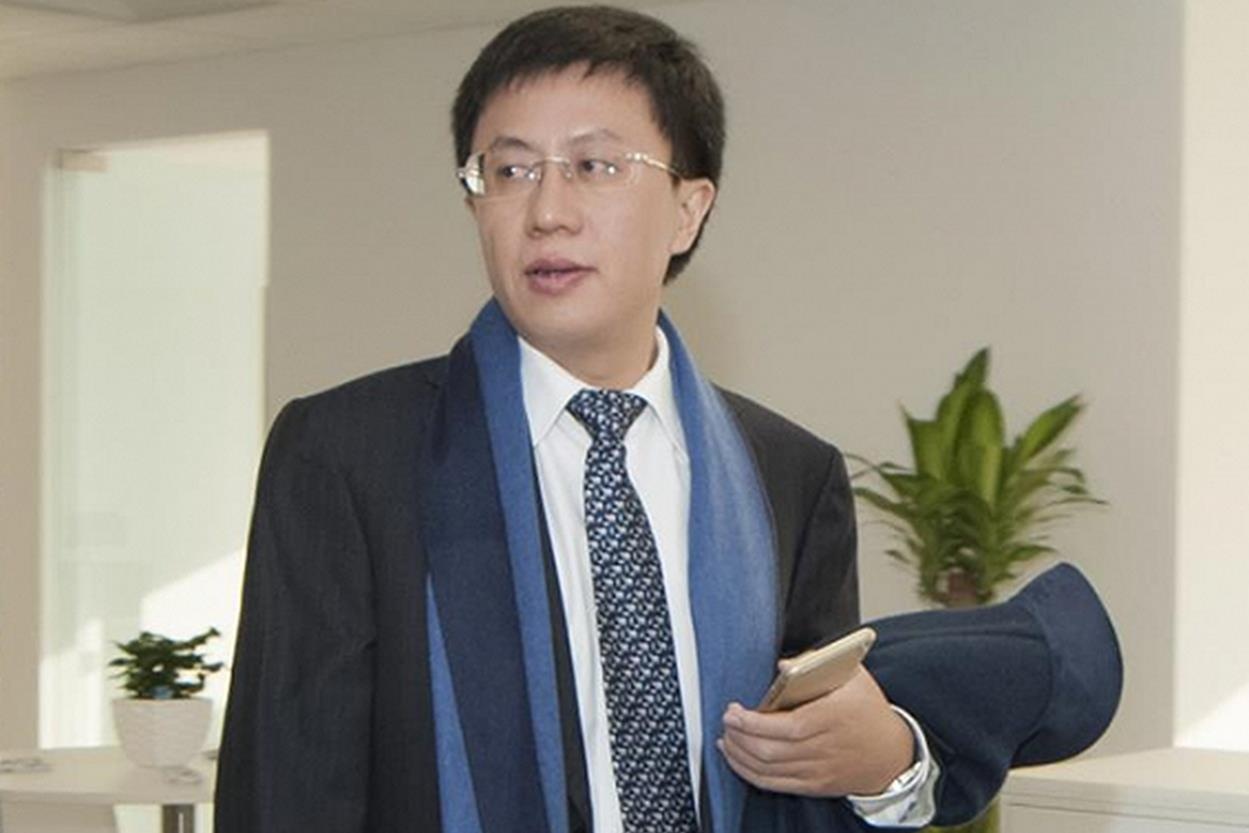 Trum tai chinh TQ qua doi de lai tap doan chim trong nui no hinh anh