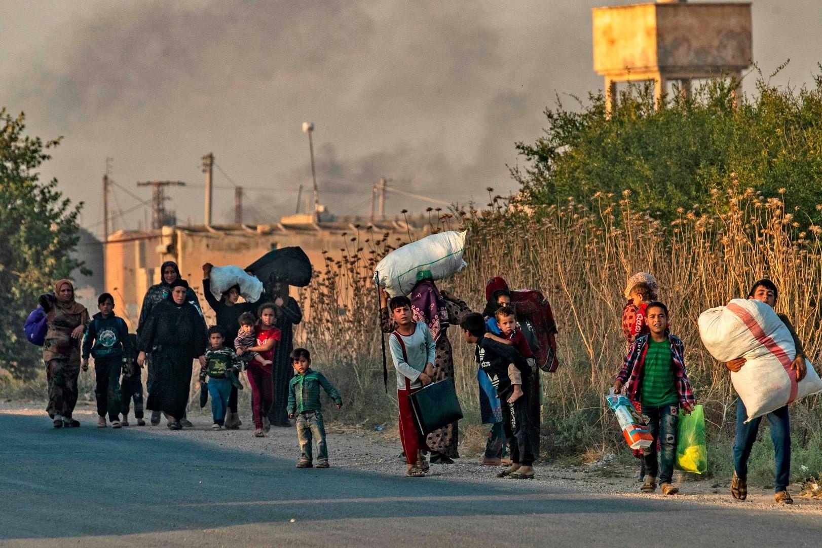 Tho Nhi Ky doi bom, dan xuong cu diem nguoi Kurd suot 6 tieng hinh anh