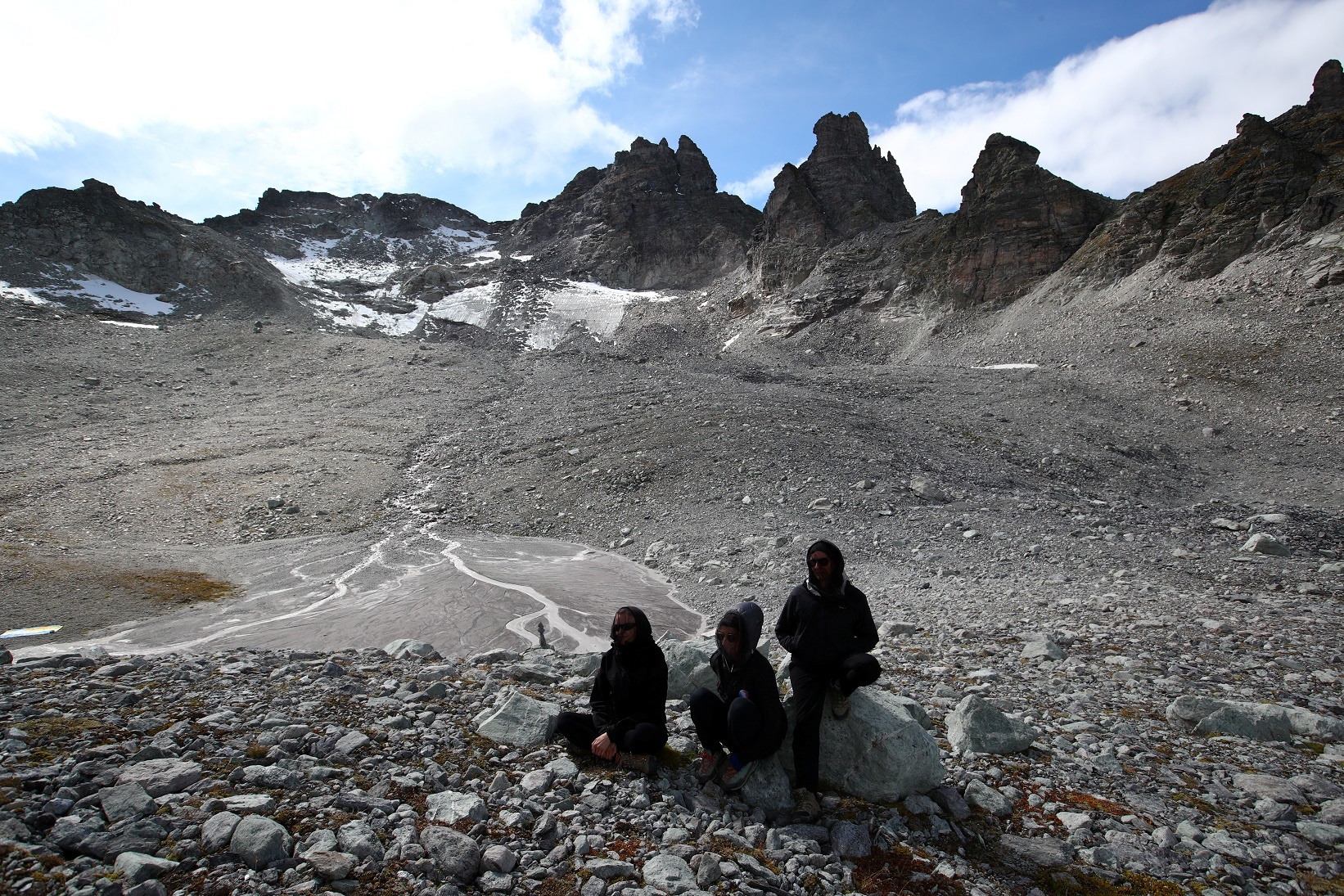 song bang chet dan tren Alps anh 11
