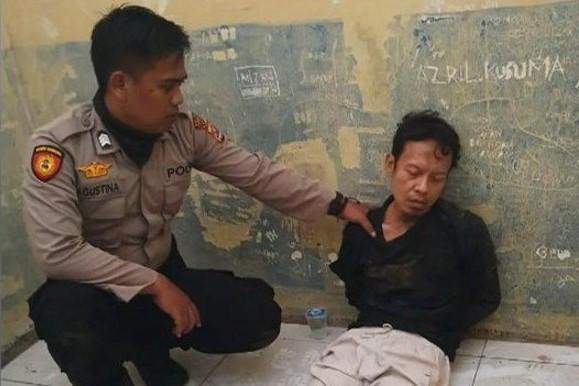 Bo truong An ninh Indonesia bi dam anh 1