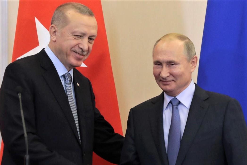 Cai bat tay cua ong Putin va ong Erdogan loai My khoi ban co Syria hinh anh