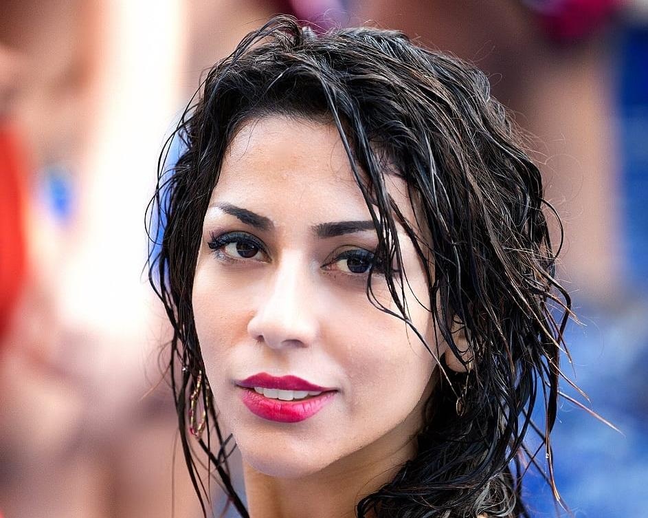 Hoa hau Iran bam tru san bay Manila 2 tuan, so mat mang neu ve nuoc hinh anh