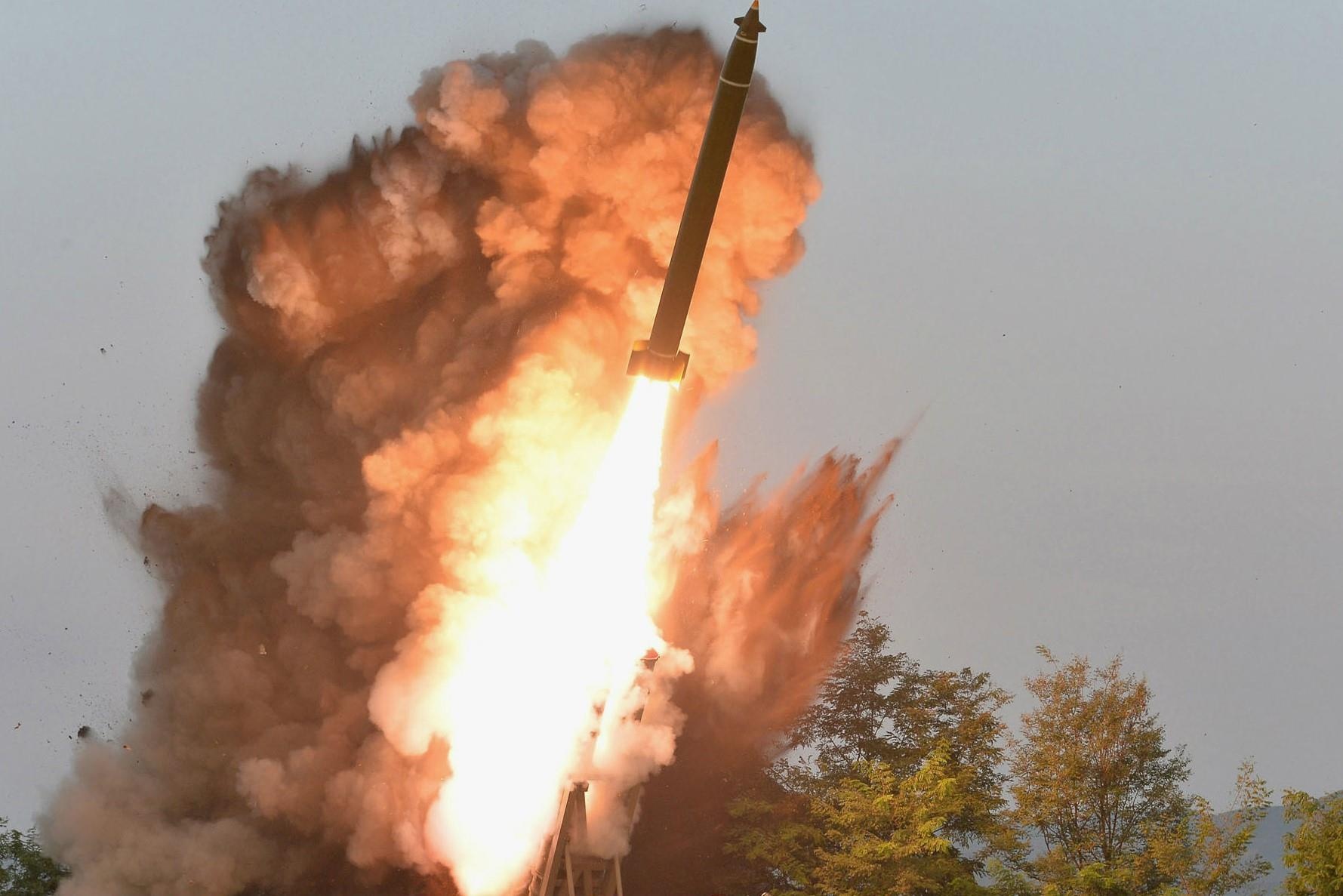 Trieu Tien xac nhan vua thu nghiem be phong ten lua 'khong lo' hinh anh