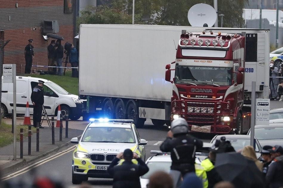 Bo Noi vu Anh chi trich kenh truyen hinh vo cam voi tham kich 39 nguoi hinh anh