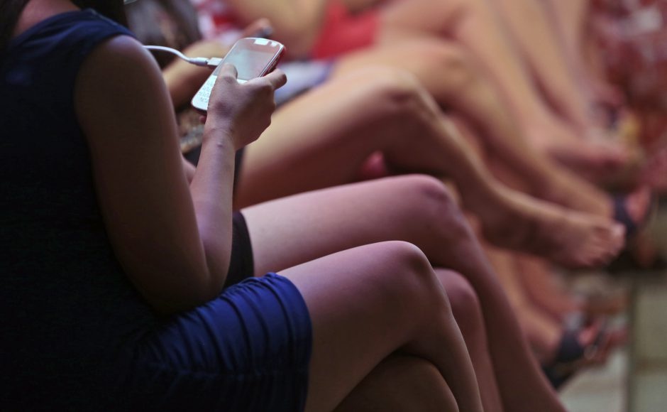 đột kích ổ mại dâm Malaysia ảnh 1 dot kich o mai dam Malaysia anh 1