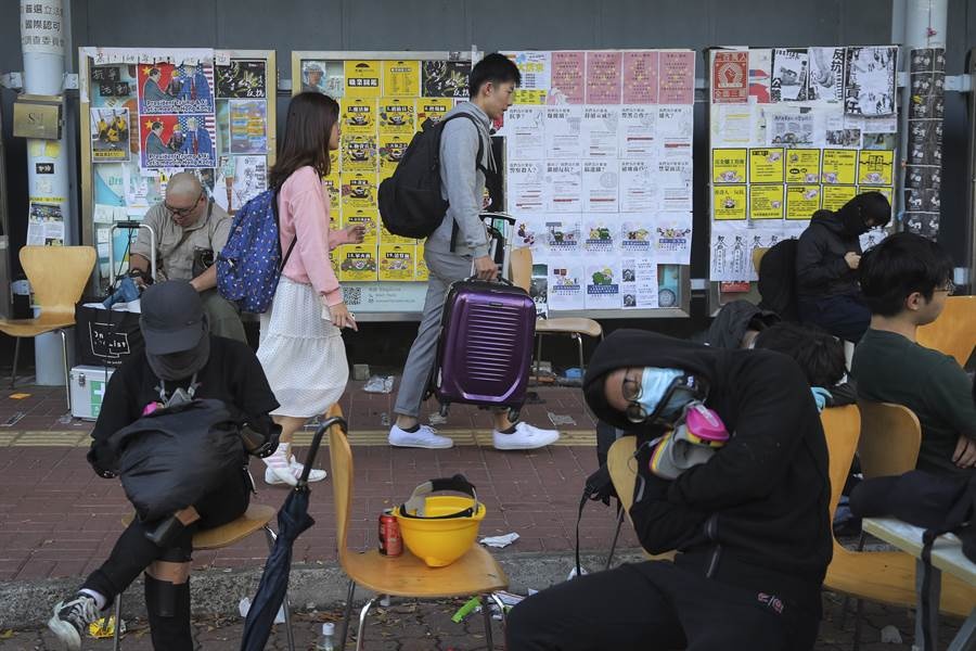 sinh vien dai luc roi Hong Kong anh 2