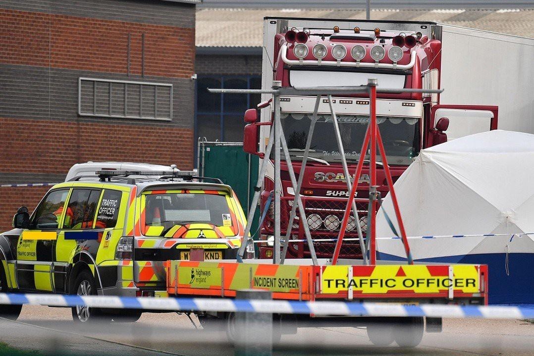 Scotland truy quet bang nhom buon lau tre em Viet lam no le hinh anh