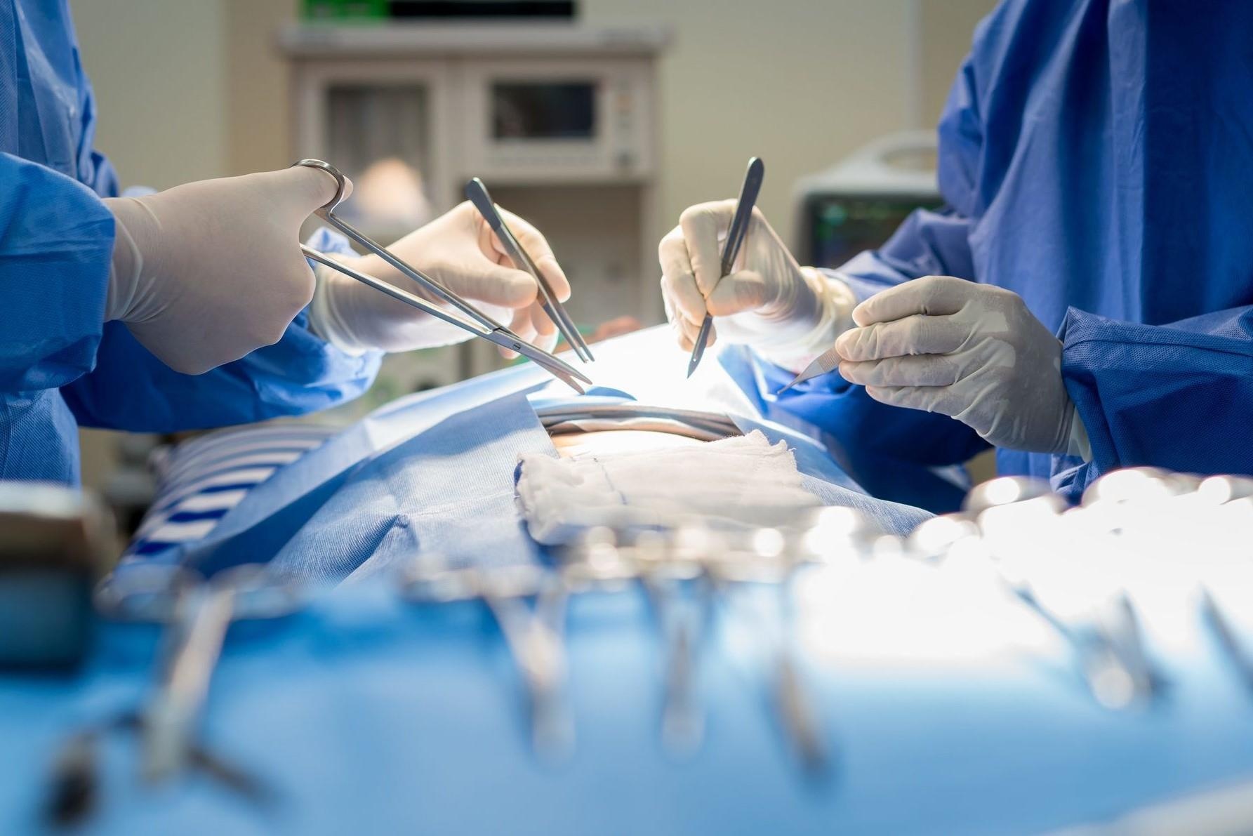 Benh vien My ghep than nham cho benh nhan trung ten hinh anh