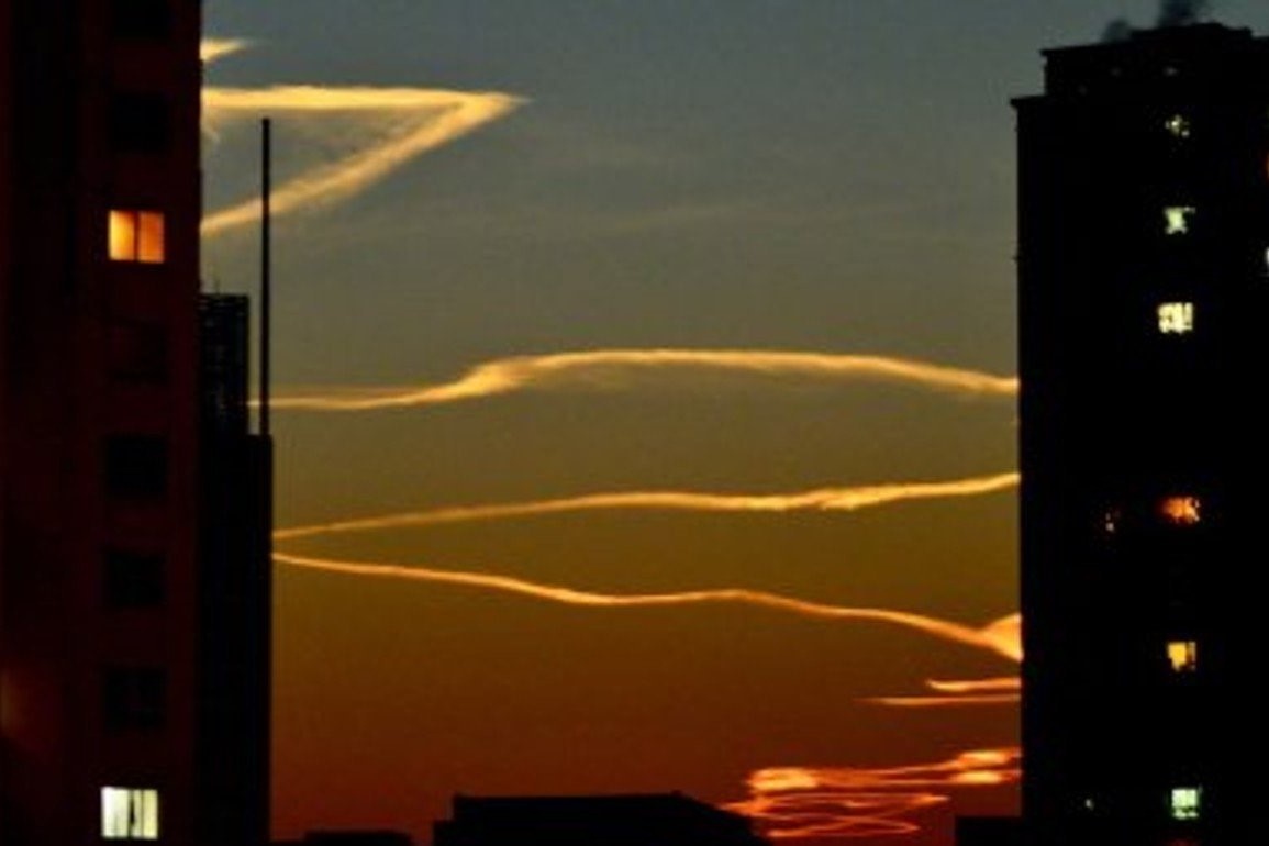 Trung Quoc phong ten lua lam ro tin don ‘rong bay’ o Bac Kinh hinh anh