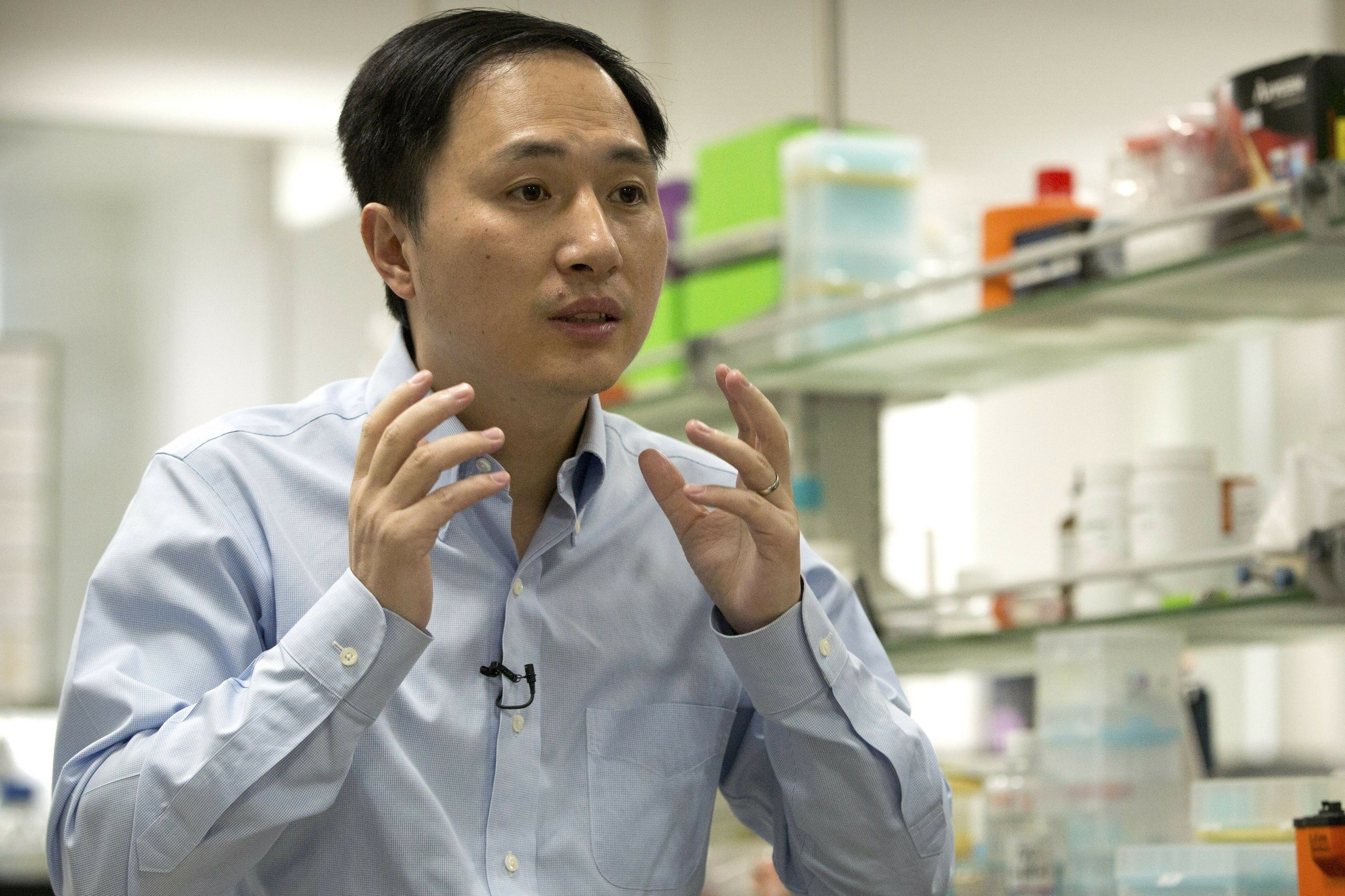 Nguoi tao em be bien doi gen o Trung Quoc nhan an 3 nam tu hinh anh