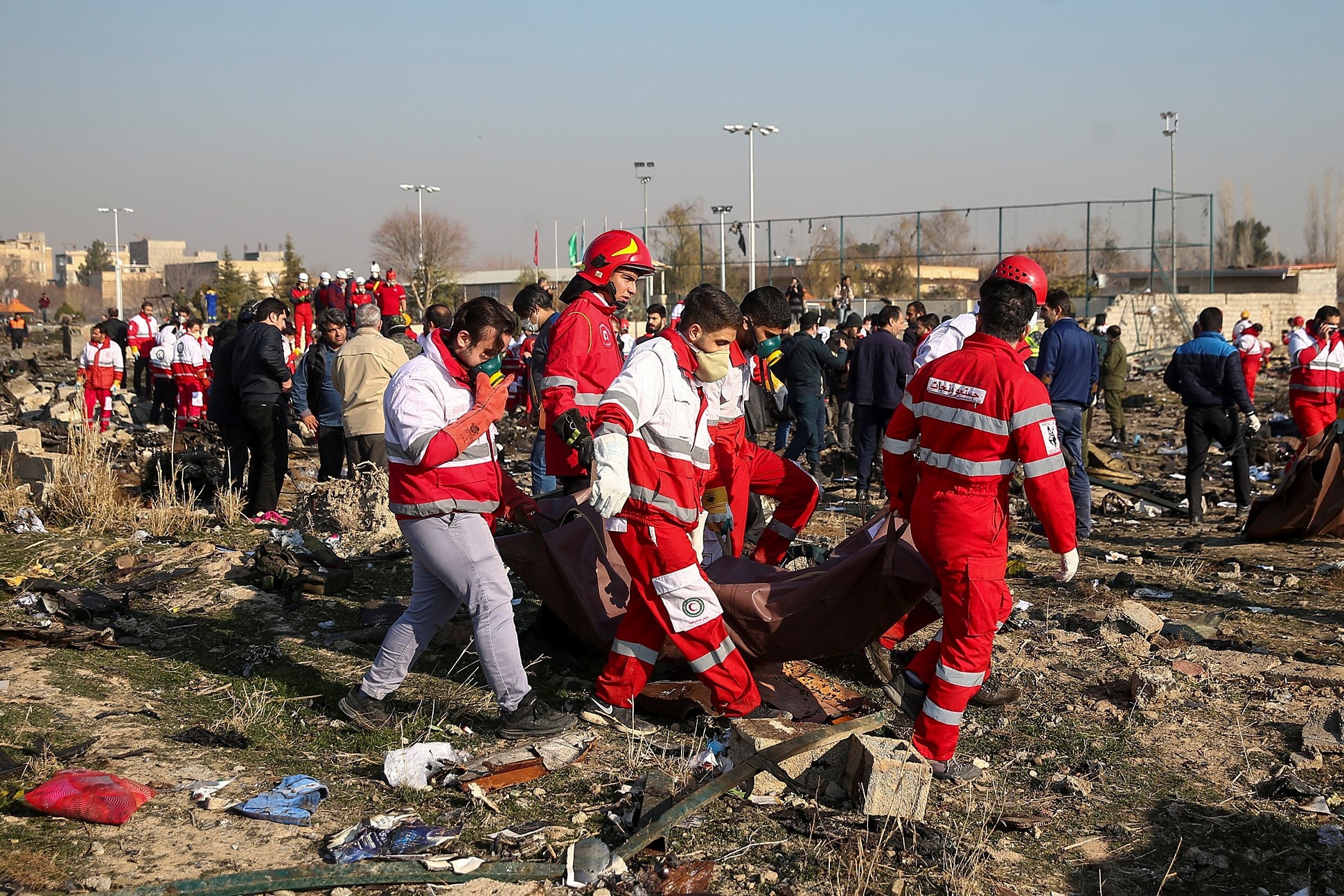 Ukraine nghi may bay cho 176 nguoi bi ten lua ban roi hinh anh