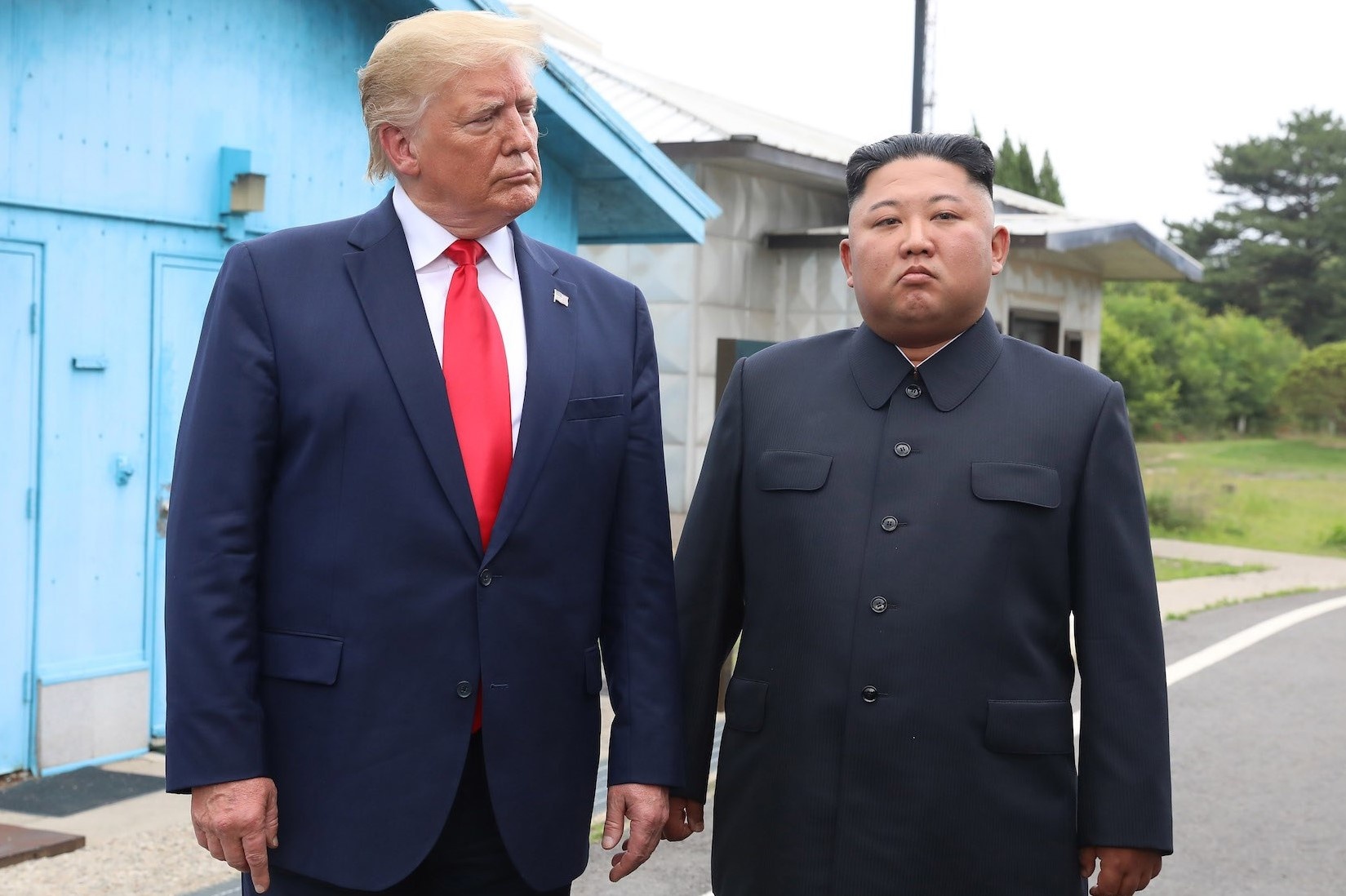 TT Trump nhan ong Kim Jong Un: My muon noi lai dam phan hinh anh