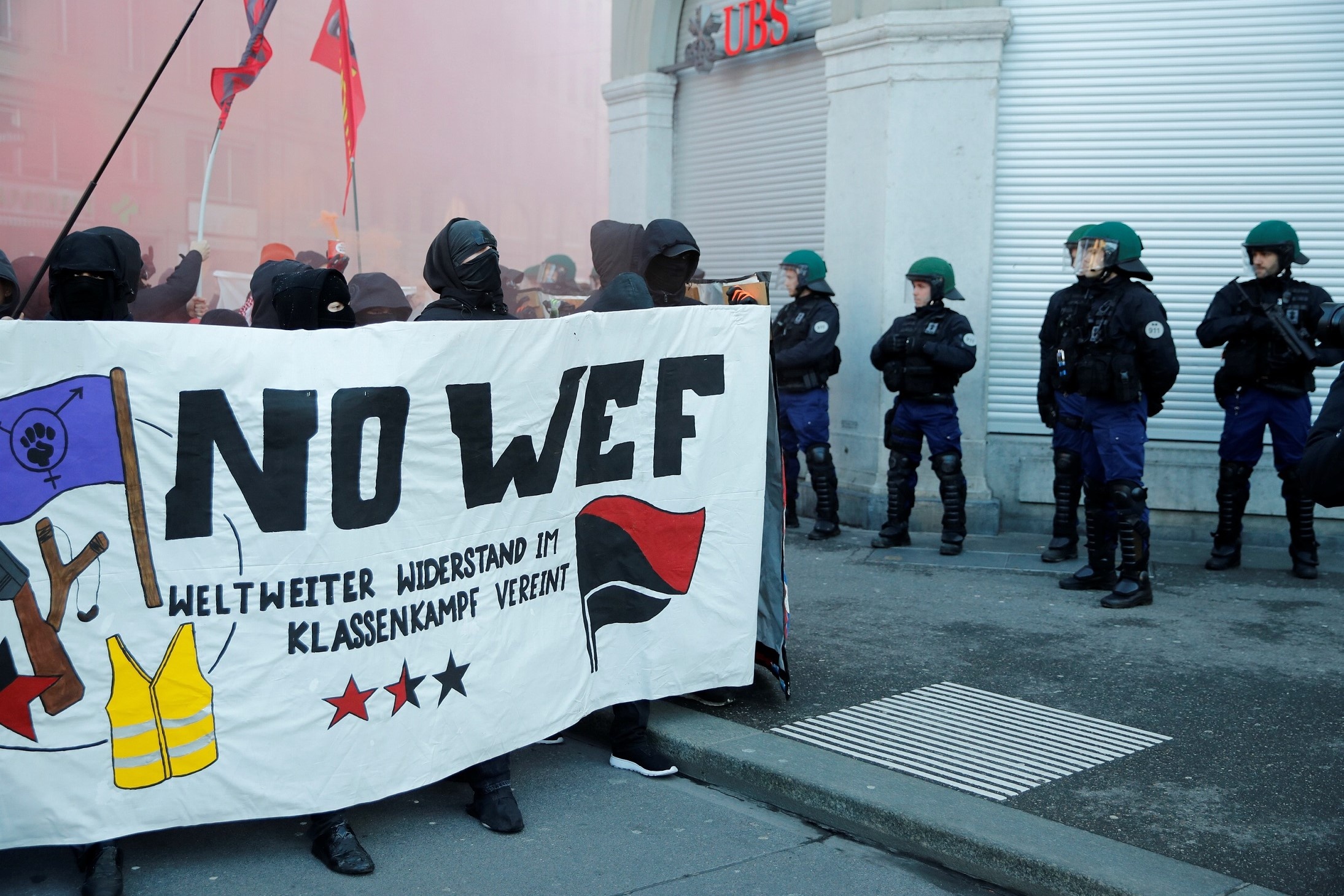 2.153 nguoi giau giu nhieu tien hon 4,6 ty nguoi cong lai hinh anh