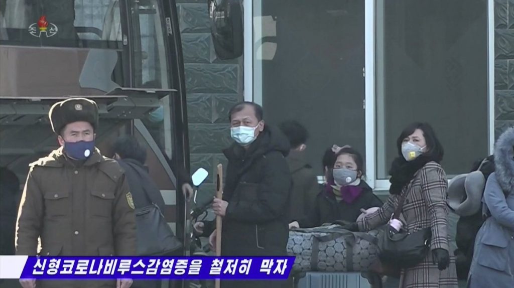 Ong Kim Jong Un chia buon voi ong Tap anh 1