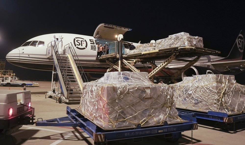 khu vuc phong toa vi virus corona anh 1