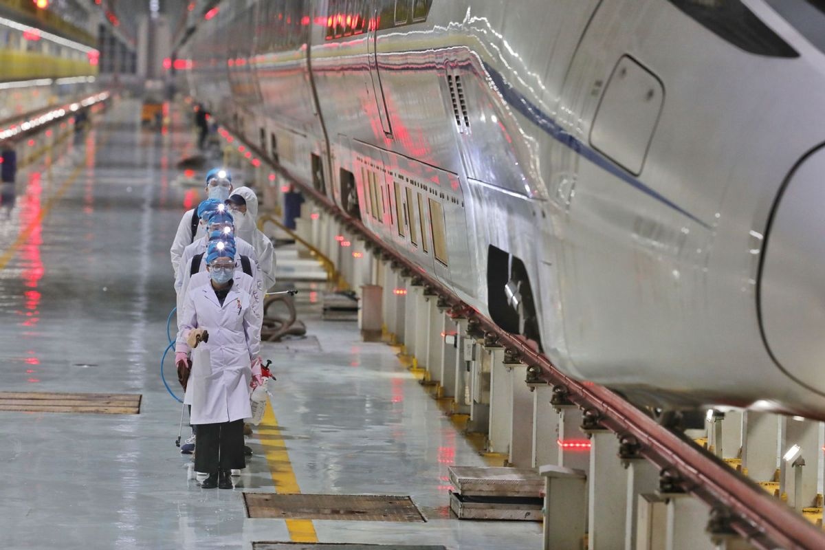 Trung Quoc cho khu trung tau cao toc anh 1