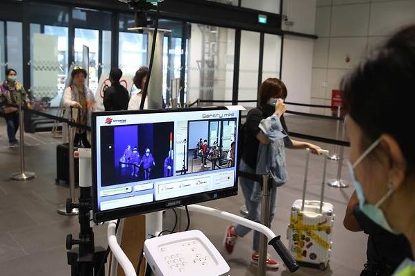 Singapore phat hien em be 6 thang tuoi nhiem virus corona hinh anh