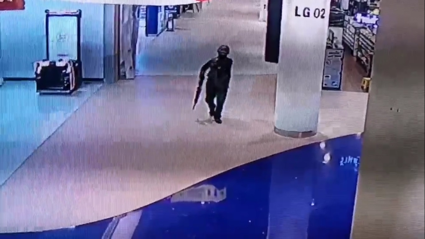 quan nhan Thai xa sung dam mau anh 1