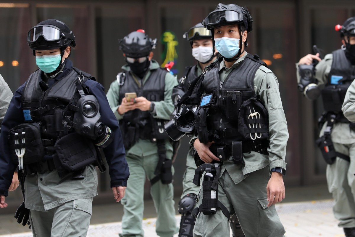 My trung phat 14 quan chuc Trung Quoc vi van de Hong Kong hinh anh