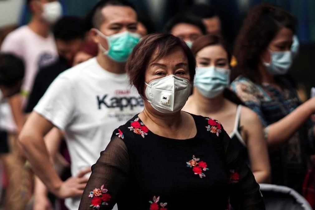 Khach Trung Quoc ‘tron’ virus corona o Indonesia hinh anh