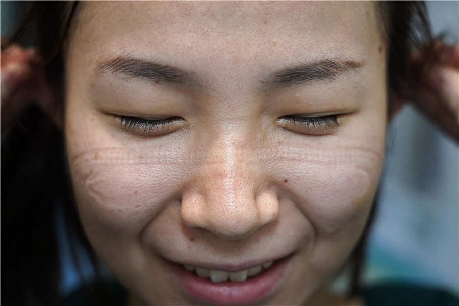 y-bac si noi tuyen dau chong virus corona anh 9