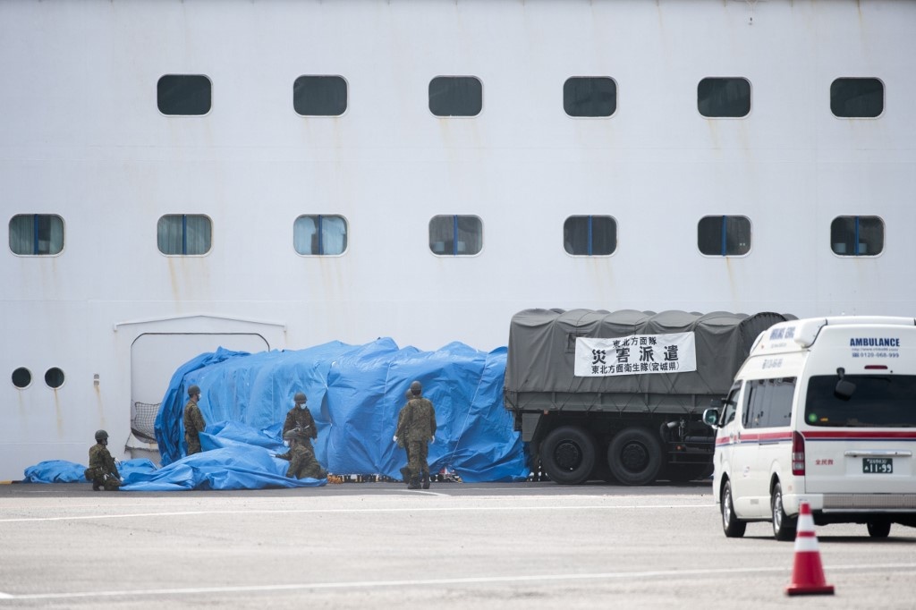 Du thuyen bi cach ly o Nhat Ban anh 2