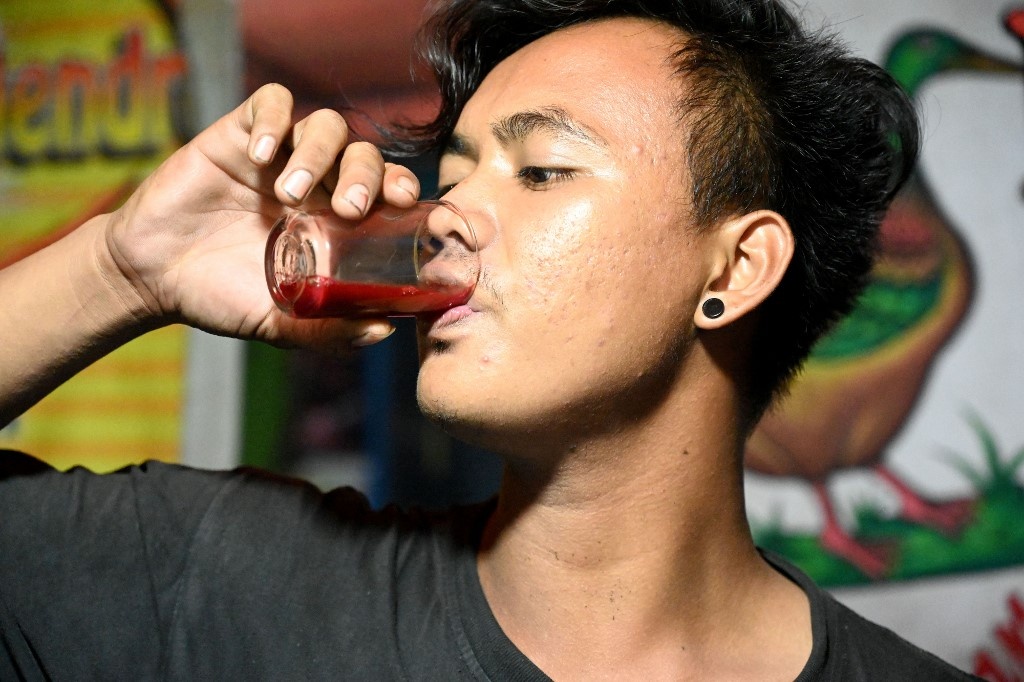 Thit doi, ran khong lo ban la liet trong cho noi tieng Indonesia hinh anh