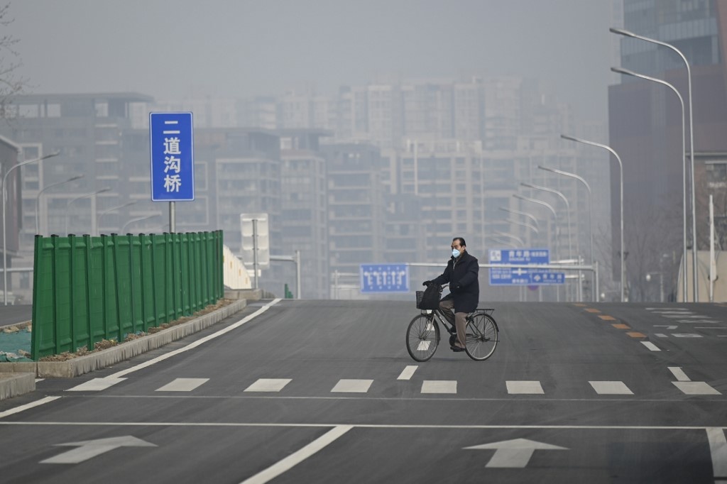 Bac Kinh ‘nghet tho’ vi o nhiem nang giua dich virus corona hinh anh