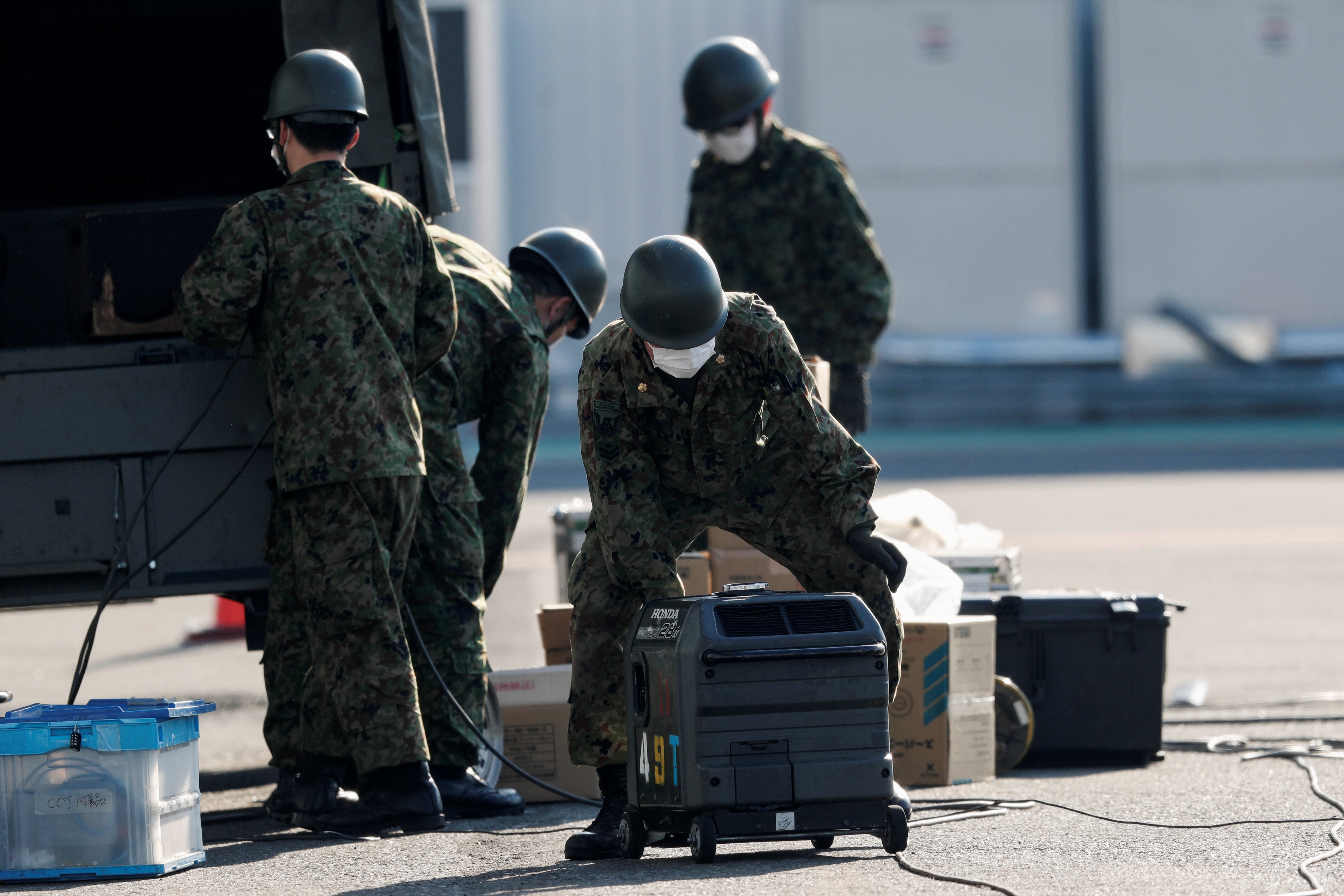 So tan du thuyen nay la o dich noi anh 2