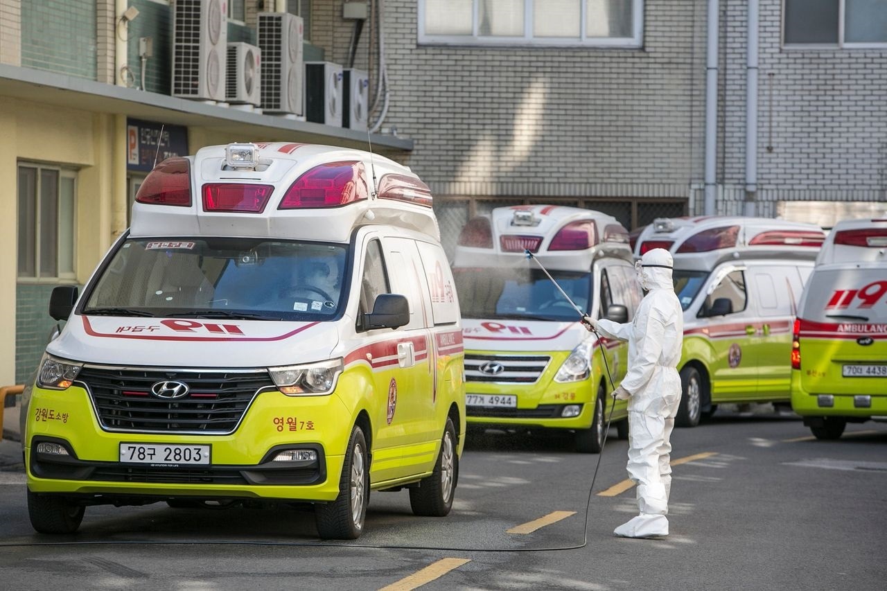 Tam dich o Han Quoc tro thanh thi tran ma anh 1