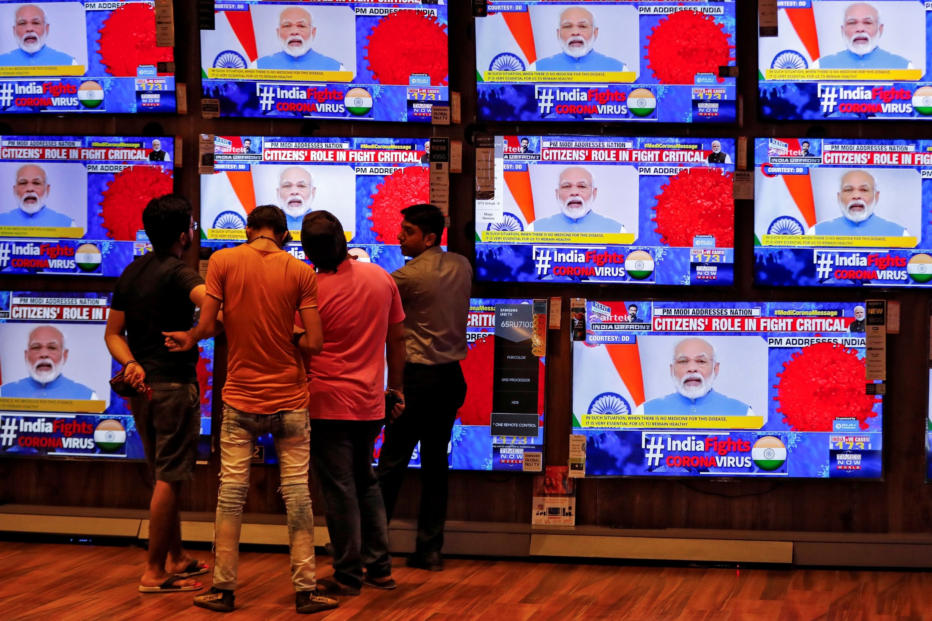 An Do bat dau gioi nghiem ban ngay de doi pho dich virus hinh anh