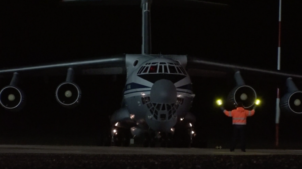 Putin dieu bac si va thiet bi vien tro Italy anh 1