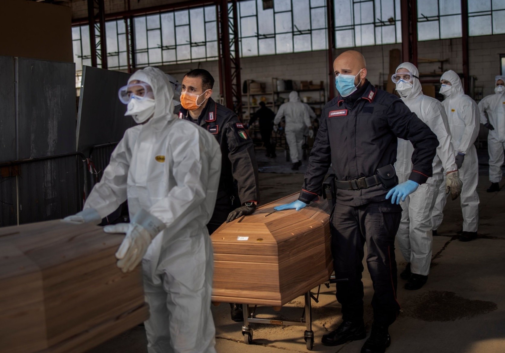 Italy, Tay Ban Nha co so ca tu vong ky luc tu dau mua dich hinh anh