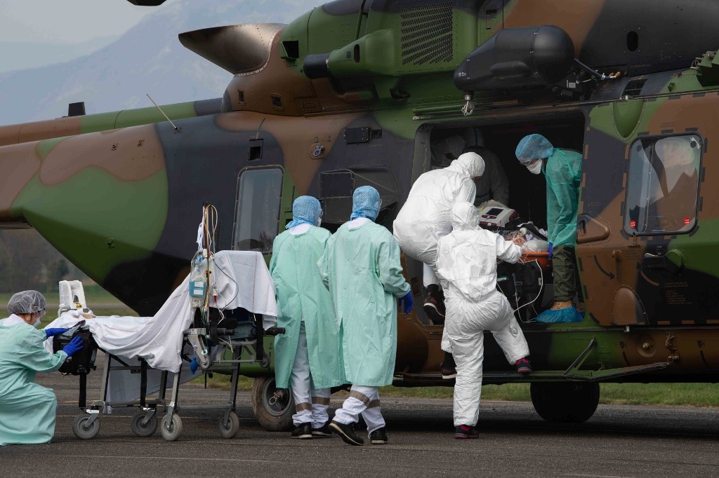 Khong quan Phap,  Duc so tan benh nhan anh 2