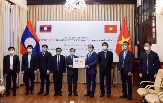 Viet Nam ho tro Lao,  Campuchia anh 2