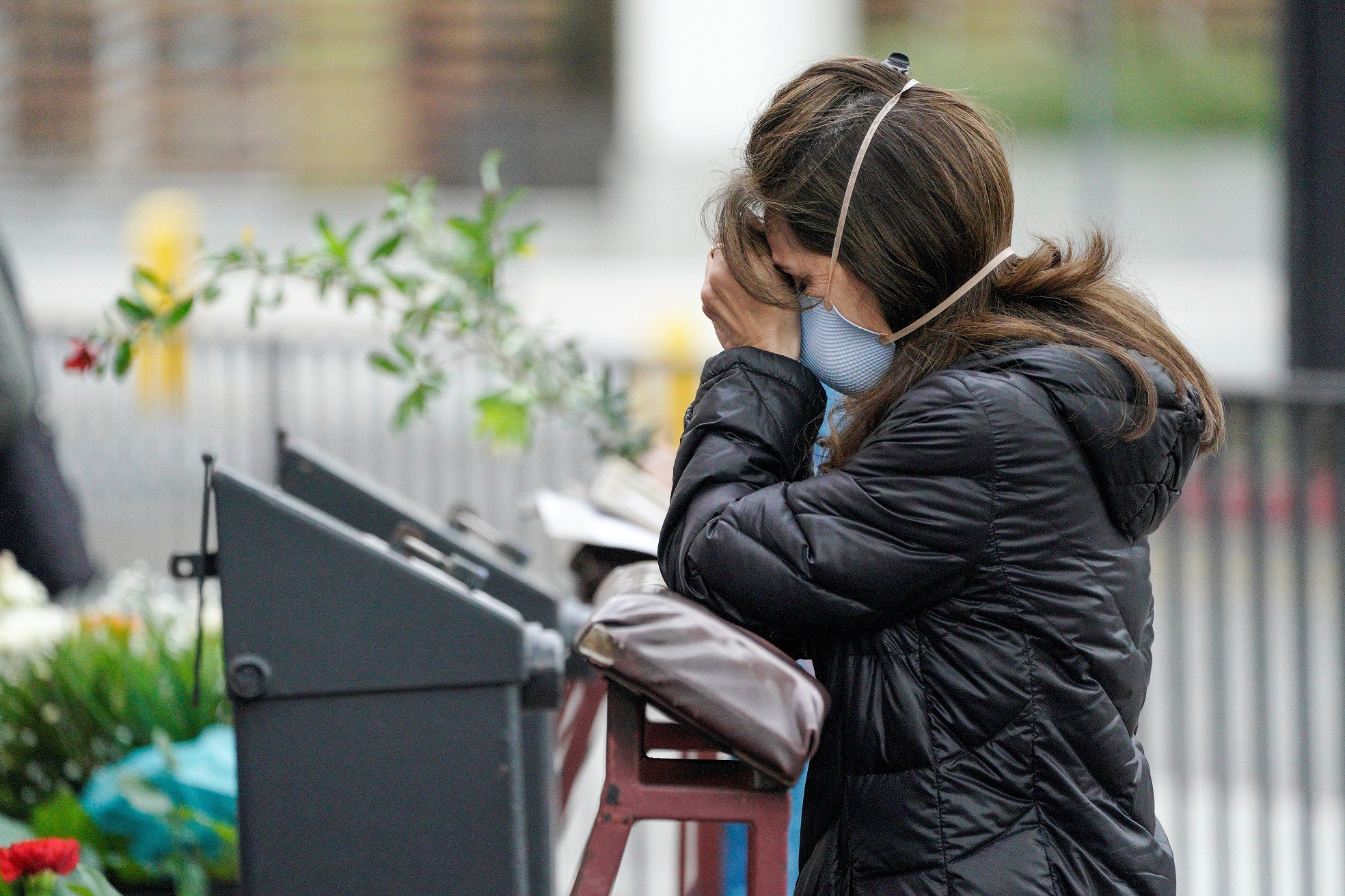 TT Trump: Dich sap dat dinh, My se 'thay anh sang cuoi duong ham' hinh anh