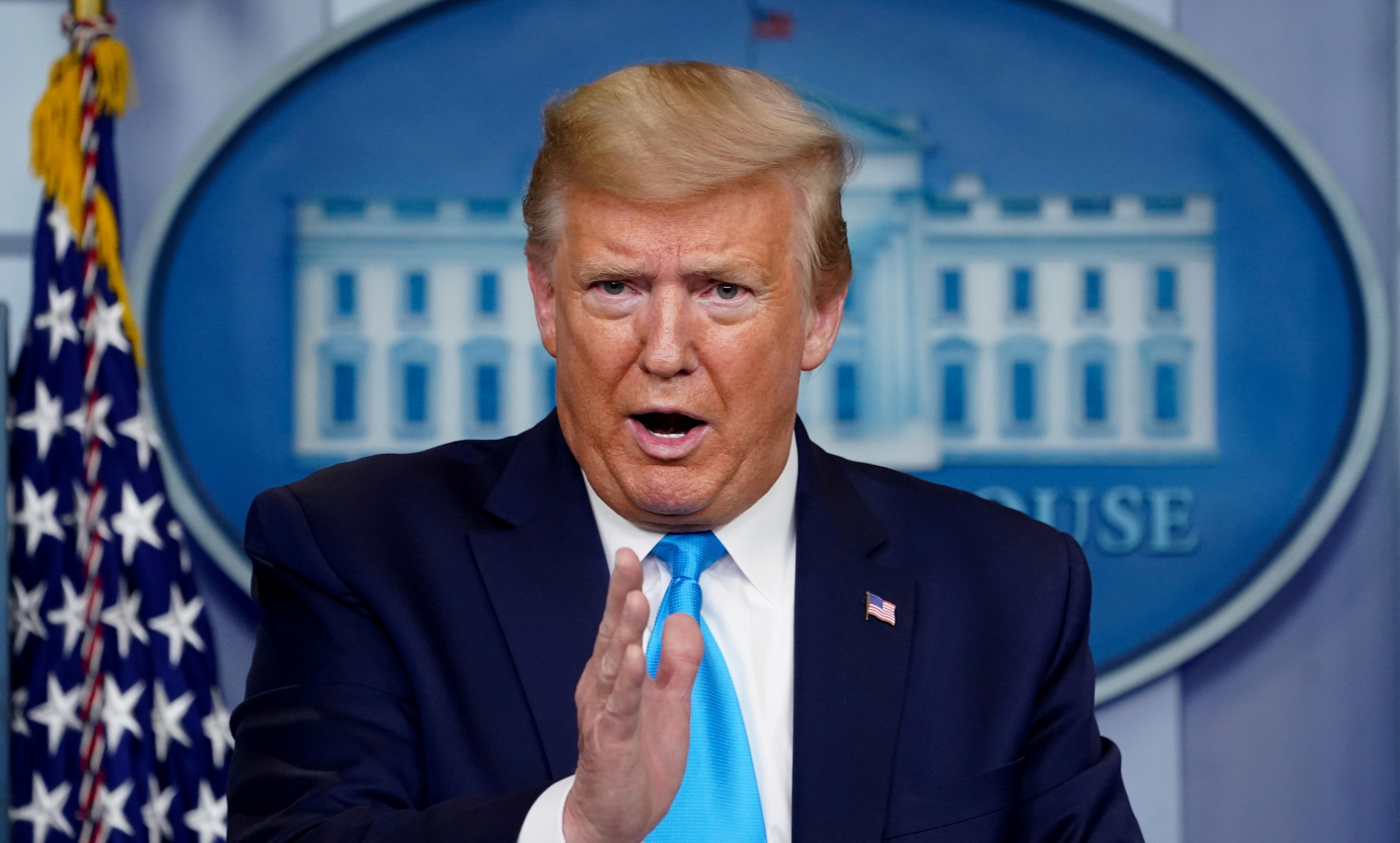 My - Trung tam gac lai cuoc khau chien 'virus Vu Han' hinh anh