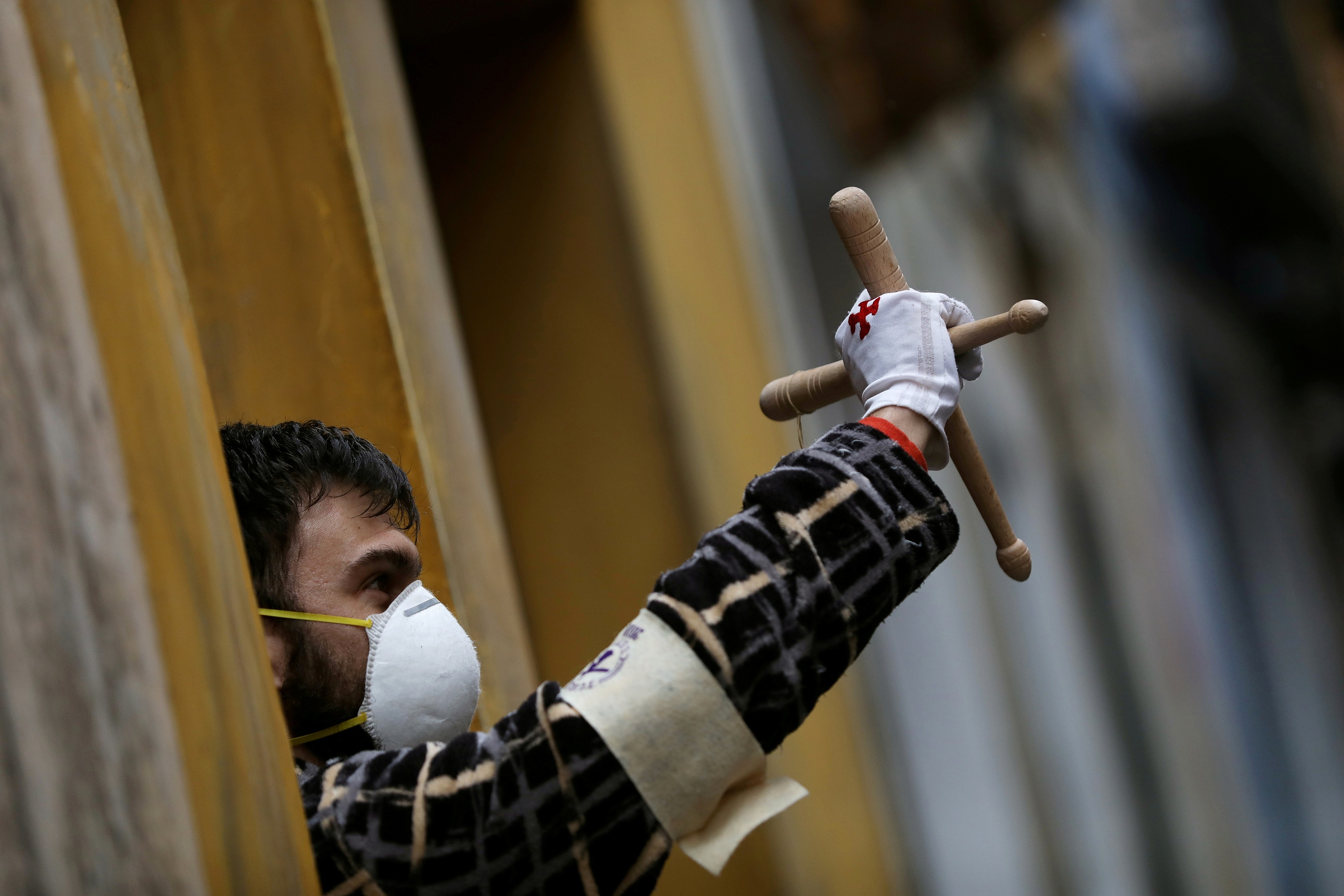 Tay Ban Nha tang 510 ca tu vong, thap nhat trong 19 ngay hinh anh