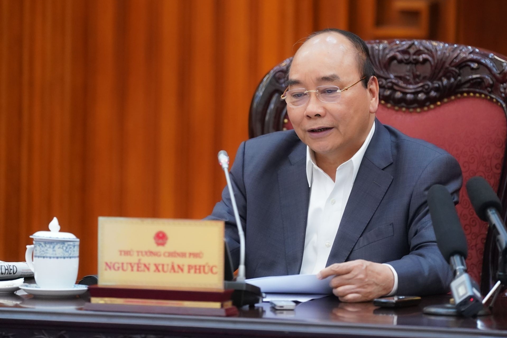 Thu tuong chu tri hai hoi nghi dac biet ung pho Covid-19 cua ASEAN hinh anh