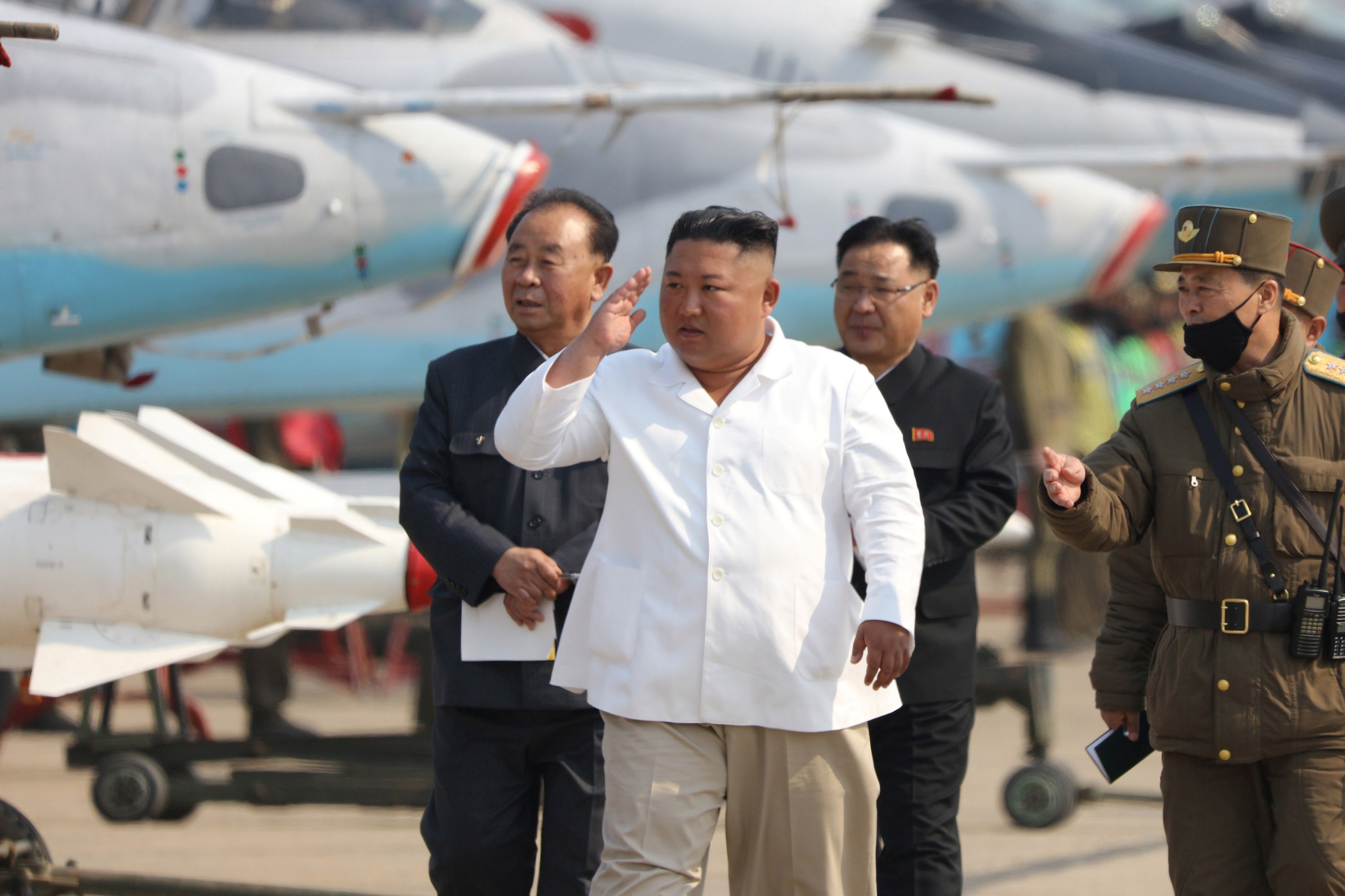 Trung Quoc: Chua co thong tin them ve tinh hinh ong Kim Jong Un hinh anh