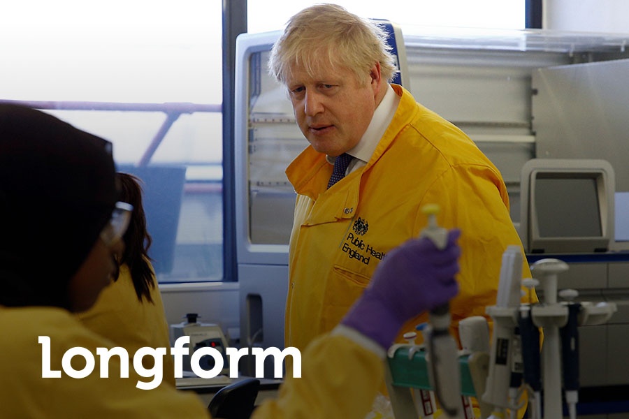 Nhom co van bi an dung sau chien luoc Covid-19 cua Anh hinh anh