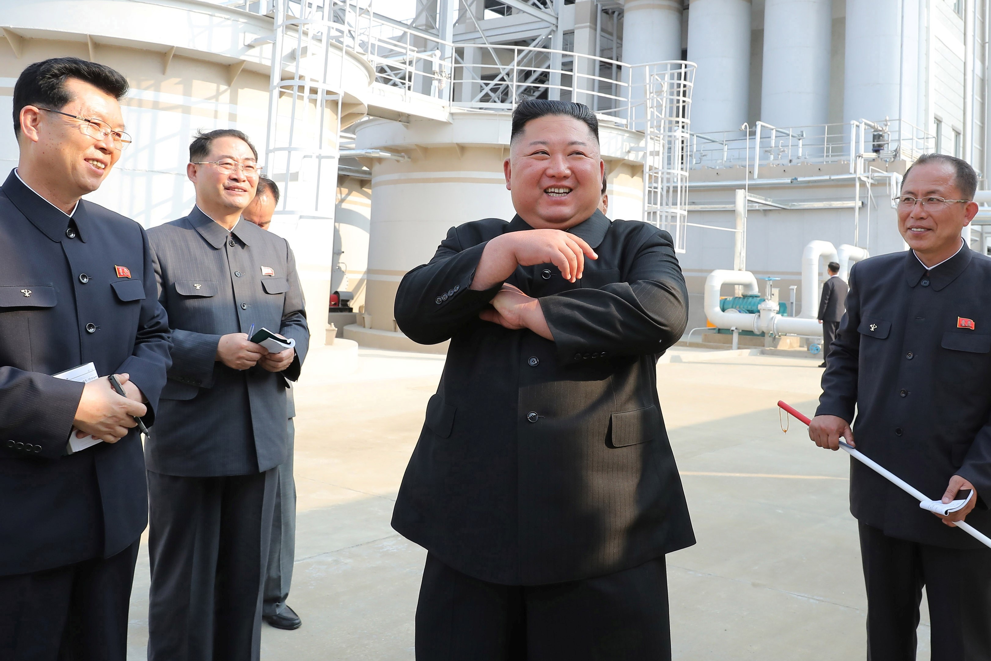 Cuu quan chuc dao tau xin loi vi loan tin ve suc khoe ong Kim Jong Un hinh anh