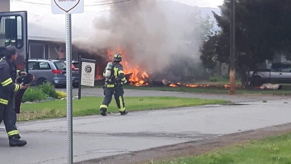 Roi may bay trinh dien tai Canada gay chet nguoi o su kien ve Covid-19 hinh anh