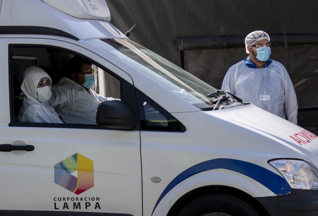 Chile cach ly gan nua thuong vien va 4 bo truong vi Covid-19 hinh anh