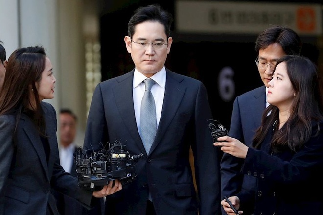 Co quan cong to Han Quoc xin lenh bat 'thai tu Samsung' hinh anh