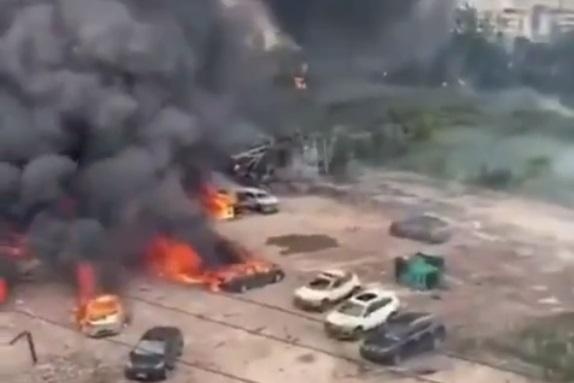 No xe bon o Trung Quoc lam 10 nguoi chet, 117 nguoi bi thuong hinh anh